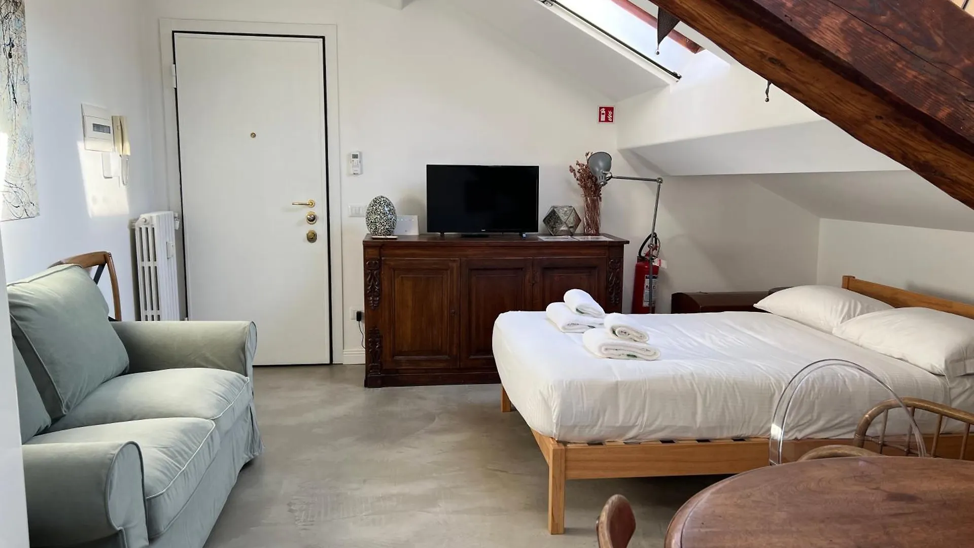 Apartment Incantevole Loft Accanto Alla Stazione Centrale Milan Italy